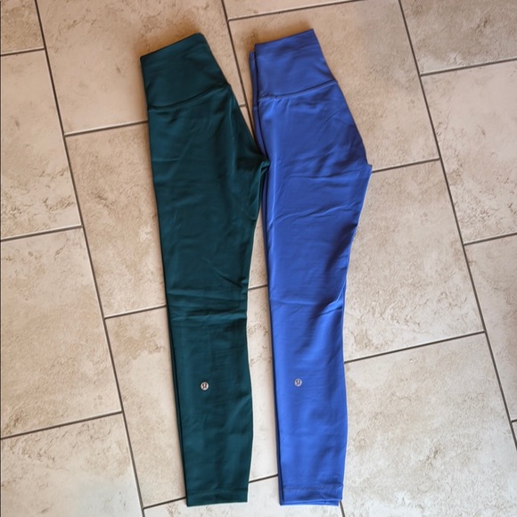 lululemon athletica Periwinkle blue and Teal green midrise Leggings - size 2 EUC - Picture 1 of 4